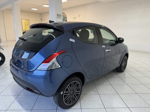 Lancia Ypsilon Gpl - immagine 15