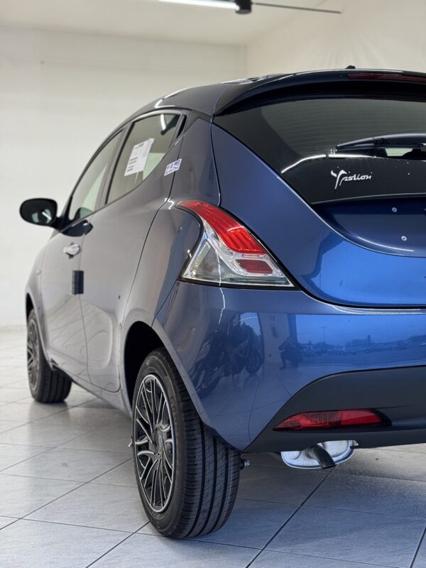 Lancia Ypsilon Gpl - immagine 2