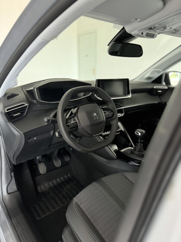 Peugeot 208 1.5 HDI - immagine 9