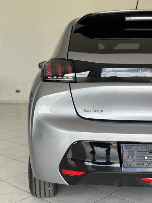 Peugeot 208 1.5 HDI - immagine 6