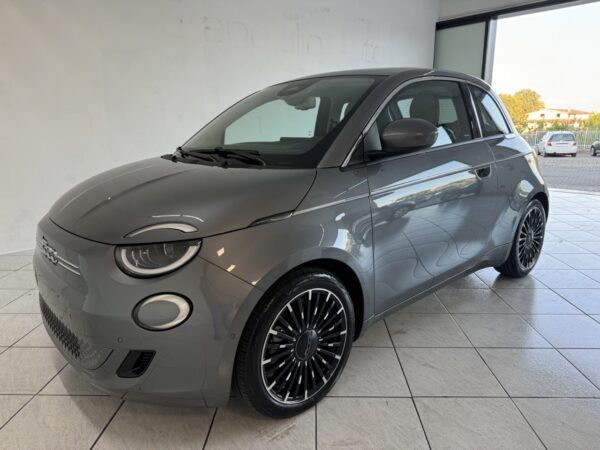 Fiat 500e - immagine 20