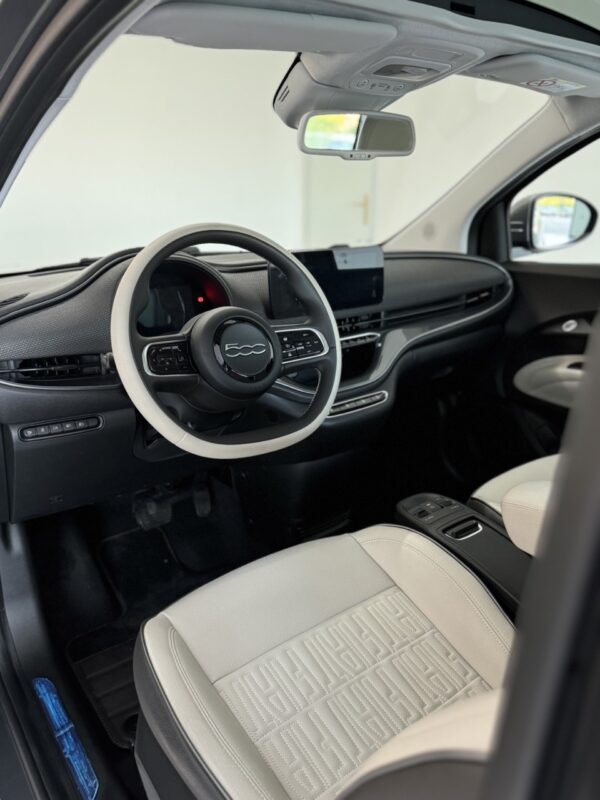 Fiat 500e - immagine 13
