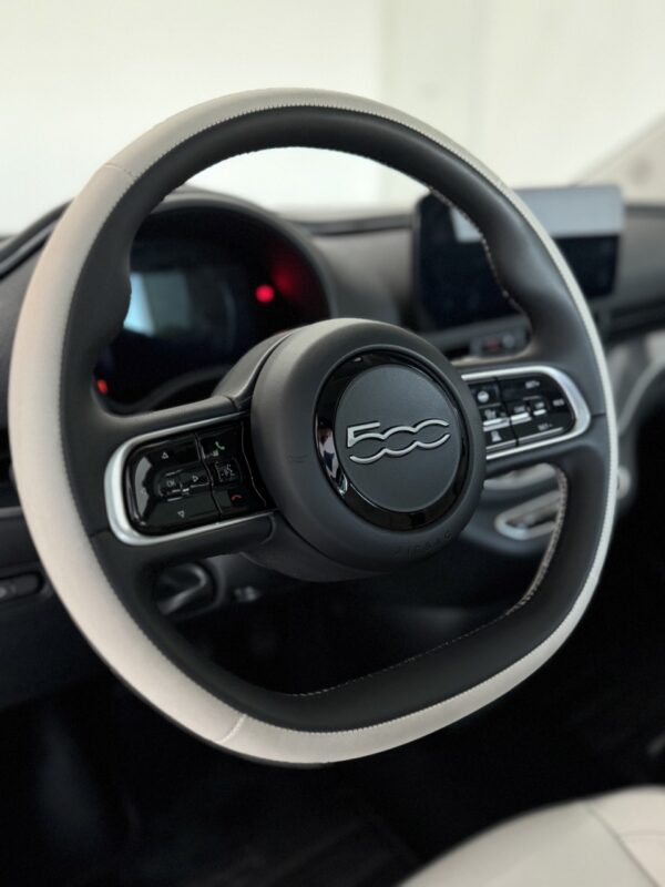 Fiat 500e - immagine 11