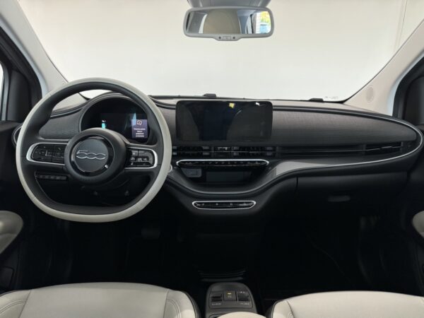 Fiat 500e - immagine 10
