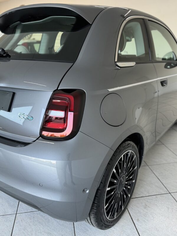 Fiat 500e - immagine 6