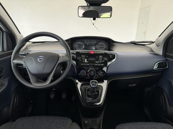 Lancia Ypsilon - immagine 10
