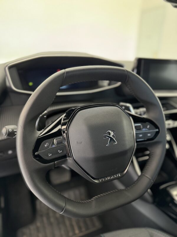 Peugeot 2008 - immagine 6