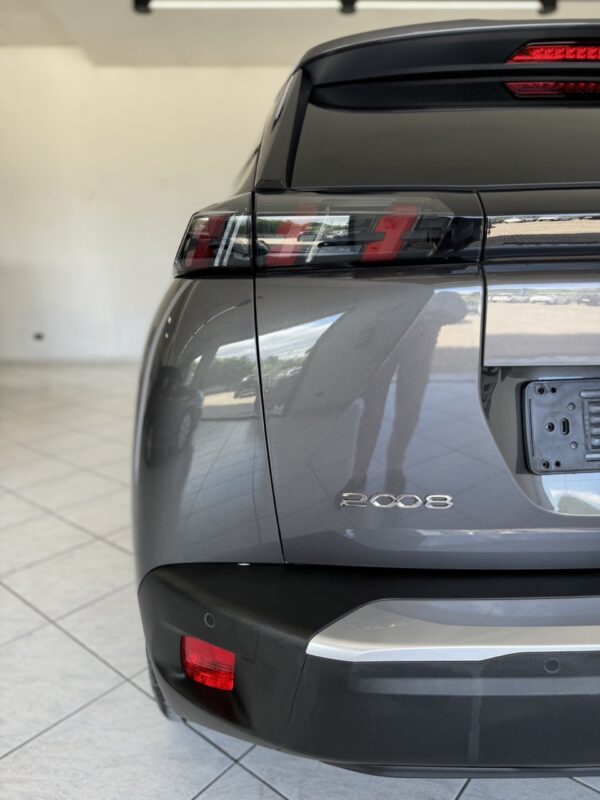 Peugeot 2008 - immagine 3
