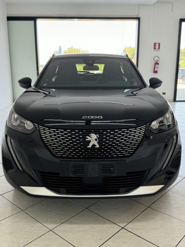 Peugeot 2008 - immagine 3
